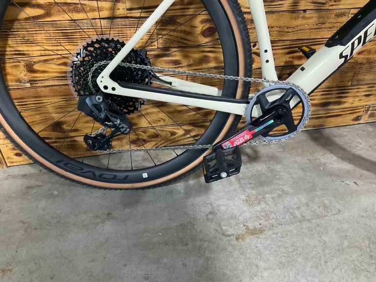 Used Specialized Diverge Pro Carbon 2023 2023 Road & Gravel, White — image 3 of 5