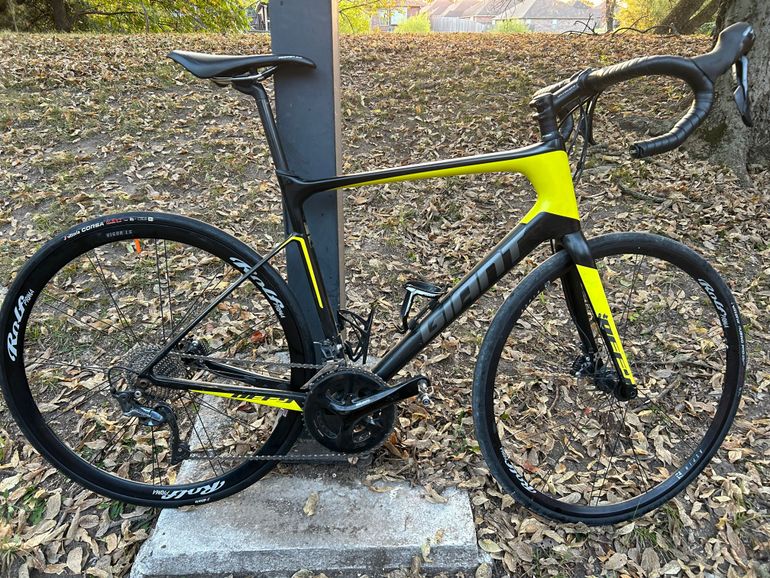 Used Giant Defy Advanced 1 2018 2018 Road & Gravel — image 2 of 5