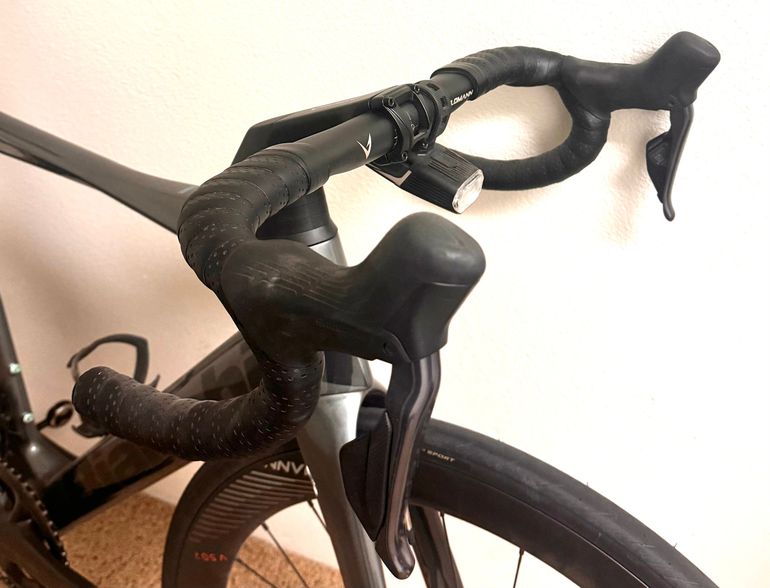 Used Bianchi Oltre Comp Ultegra Di2 2023 2023 Road & Gravel, Black — image 2 of 7