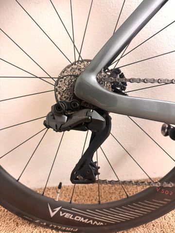Used Bianchi Oltre Comp Ultegra Di2 2023 2023 Road & Gravel, Black — image 4 of 7