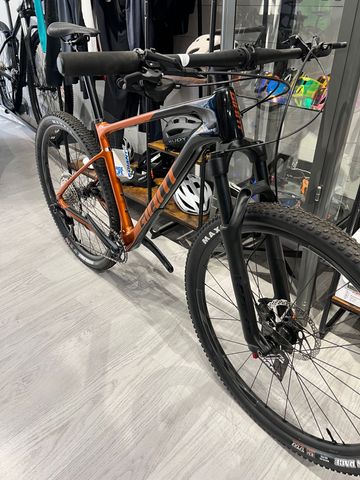 Used Giant XTC, Advanced 29 2 2022 2022 Mountainbike, Orange, 29 — image 2 of 4