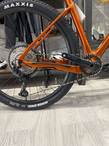 Used Giant XTC, Advanced 29 2 2022 2022 Mountainbike, Orange, 29 — image 3 of 4