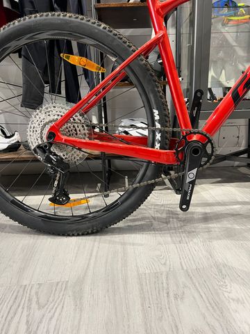 Tweedehands Giant XTC SLR 29 2 2022 2022 Mountainbike — afbeelding 3 van 3