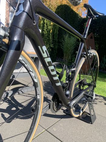 Used Scott SCOTT Addict 20 2017 Road & Gravel, Schwarz — image 3 of 7