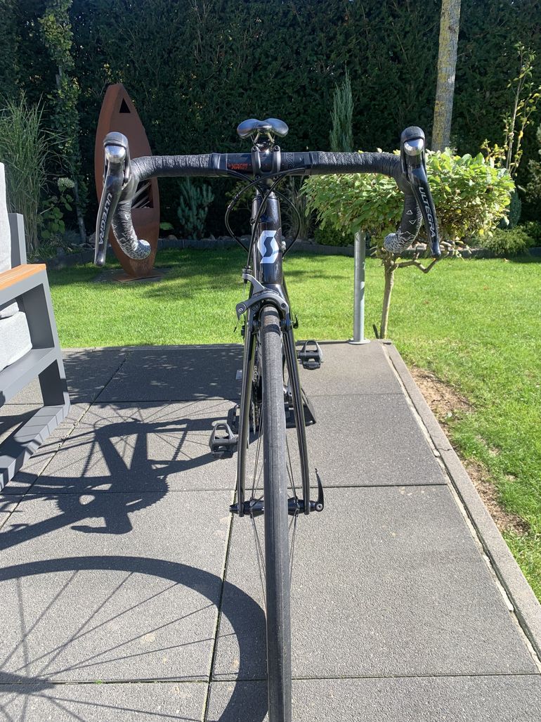 Used Scott SCOTT Addict 20 2017 Road & Gravel, Schwarz — image 6 of 7