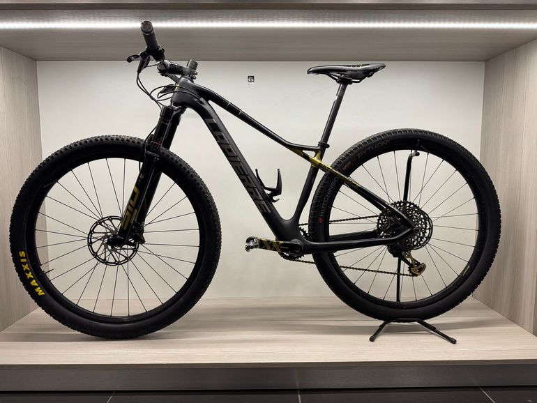 Used Lapierre PRORACE SAT 929 Ultimate 2019 2019 Mountainbike, Black, 29 — image 1 of 7