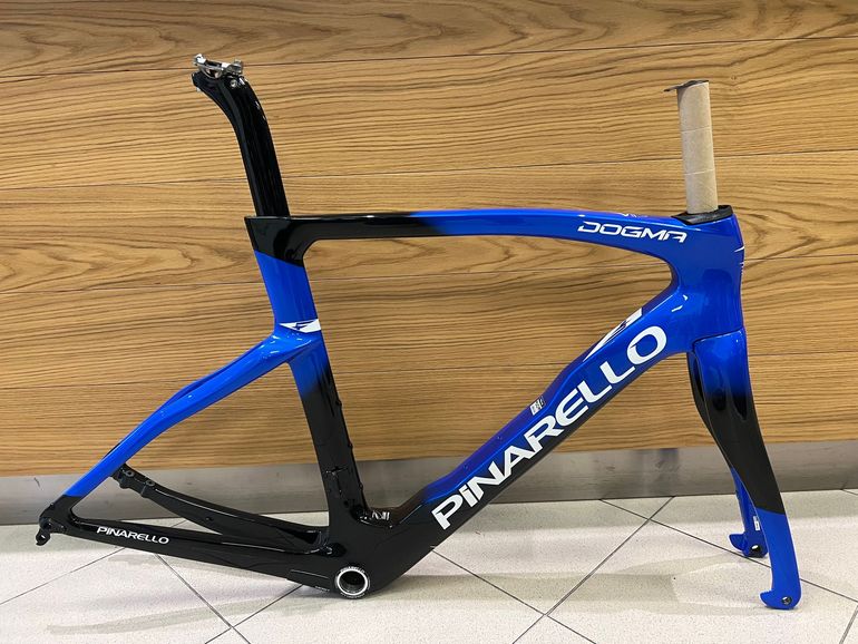 Brugt Pinarello Dogma F Disc 2023 Frameset 2023 Road & Gravel — billede 1 af 5
