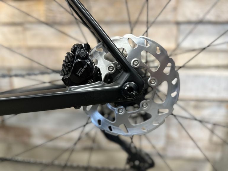 Used BMC Roadmachine FIVE 2023 2023 Road & Gravel, Black — image 7 of 9