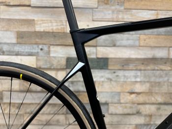 Used BMC Roadmachine FIVE 2023 2023 Road & Gravel, Black — image 2 of 9