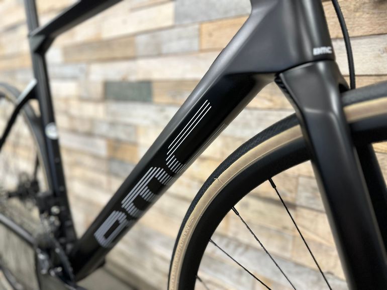 Used BMC Roadmachine FIVE 2023 2023 Road & Gravel, Black — image 9 of 9
