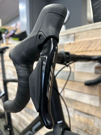 Used BMC Roadmachine FIVE 2023 2023 Road & Gravel, Black — image 8 of 9