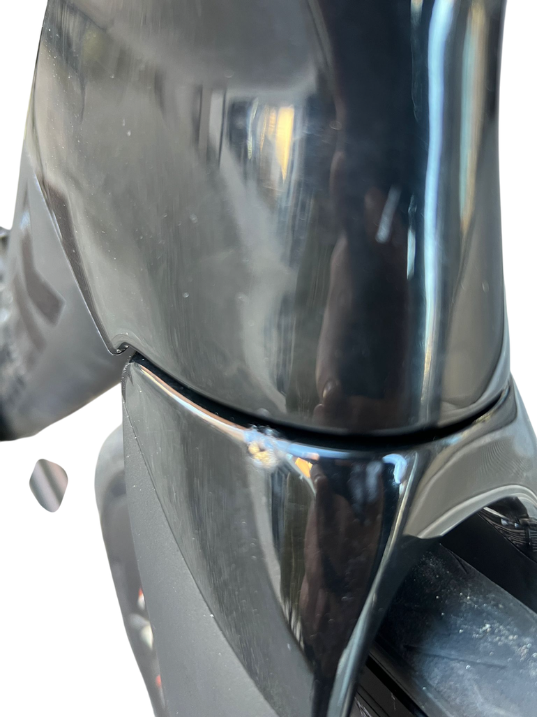 Used Trek Madone SL 6 Gen 6 2023 2023 Road & Gravel, Black — image 7 of 11