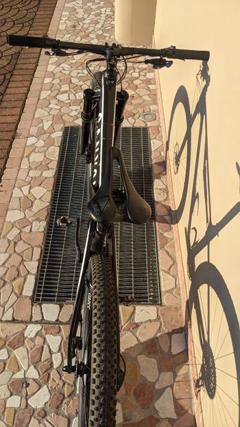 Canyon Lux CF 8 2021 2021 Mountainbike d'occasion — image 4 sur 7