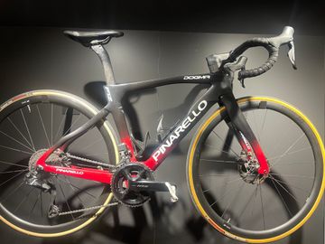 Gebrauchtes Pinarello Dogma F12 Disk Ultegra DEMO Bike 2021 2021 Road & Gravel