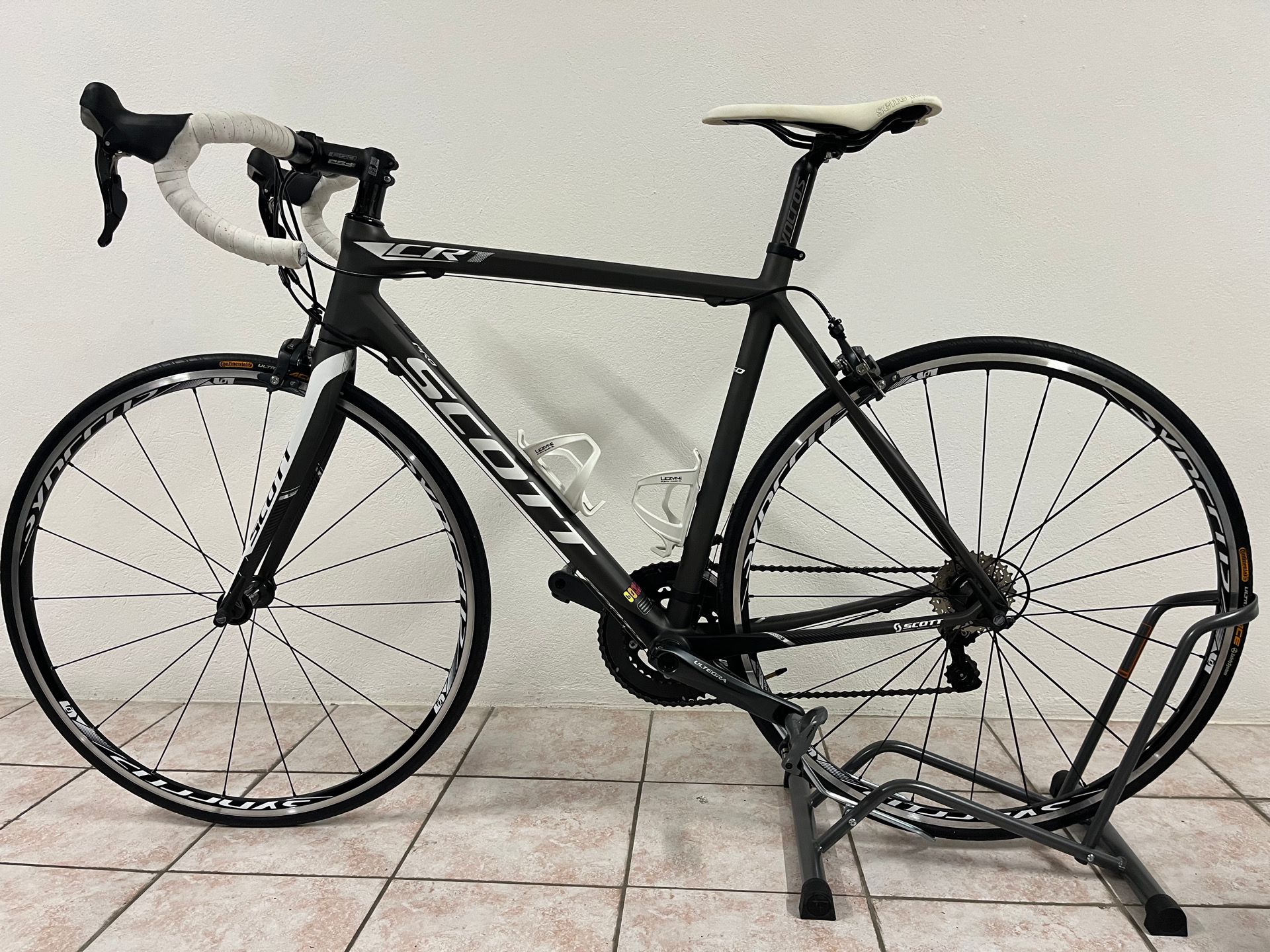 Scott cr1 10 online