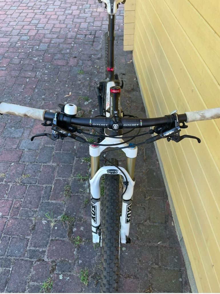 Tweedehands Canyon Grand Canyon CF SLX 2013 Mountainbike — afbeelding 2 van 3