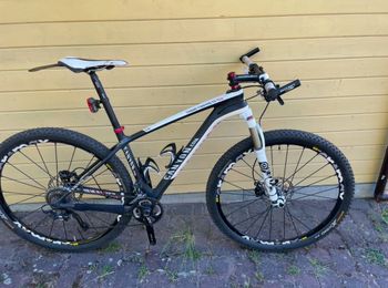 Tweedehands Canyon Grand Canyon CF SLX 2013 Mountainbike — afbeelding 3 van 3