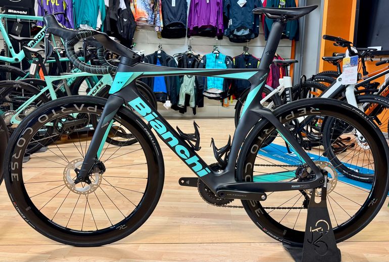 Brugt Bianchi Oltre PRO Ultegra Di2 2023 2023 Road & Gravel — billede 6 af 8