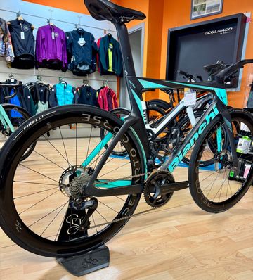 Brugt Bianchi Oltre PRO Ultegra Di2 2023 2023 Road & Gravel — billede 2 af 8