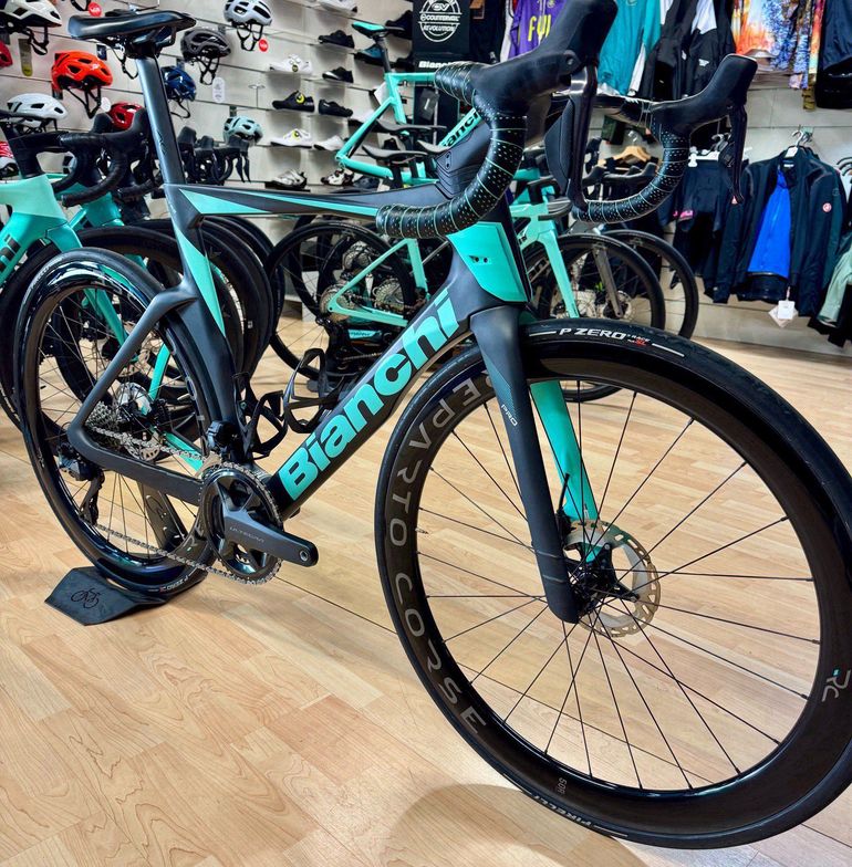 Brugt Bianchi Oltre PRO Ultegra Di2 2023 2023 Road & Gravel — billede 4 af 8