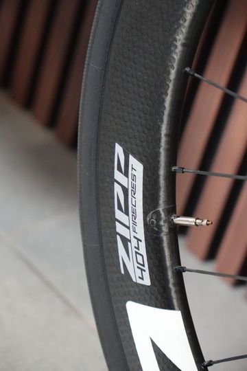 Used Canyon Aeroad CF SLX 8 Disc eTap 2022 2022 Road & Gravel, White — image 4 of 6
