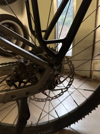 Used Focus Aventura 6.8 2020 Road & Gravel, Light Gray — image 5 of 8