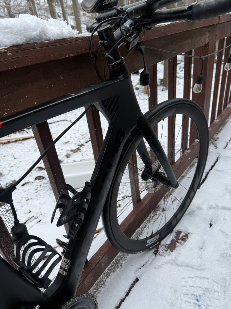 Used Argon 18 E-117 Disc Shimano Ultegra Di2 2022 Road & Gravel, Black — image 8 of 10