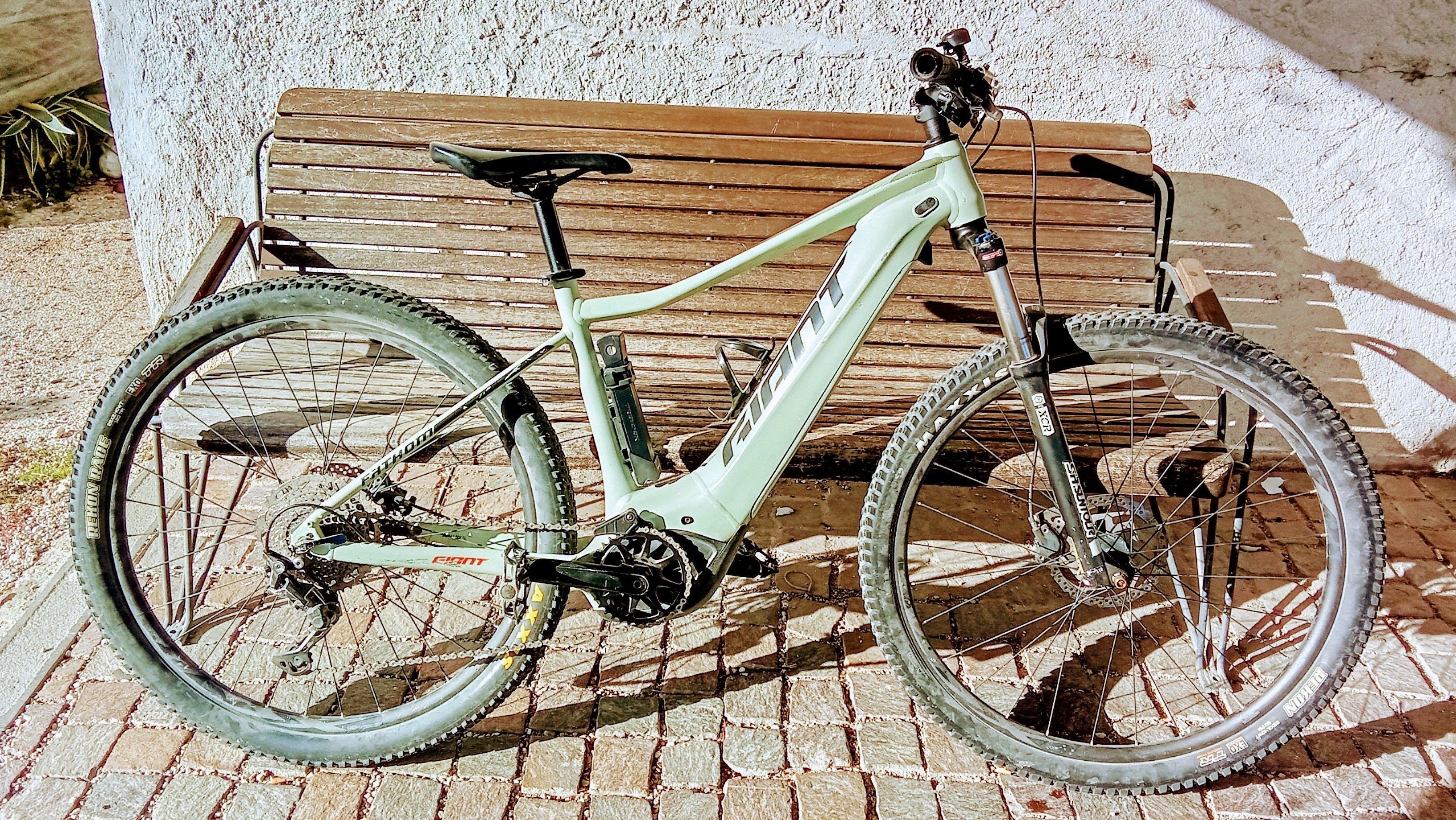 Giant Fathom E 2 used in 56 cm buycycle