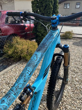 Used Ibis Ripmo V2 2022 Mountainbike, Blue — image 5 of 8