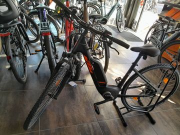 Used KTM Macina Cross A410 US 2024 Mountainbike, Black — image 3 of 3