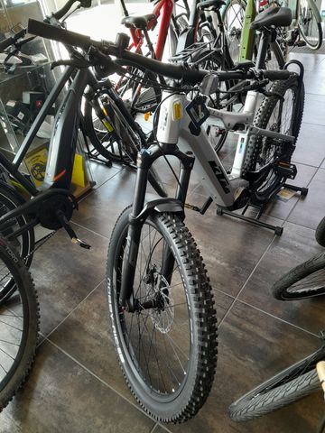 KTM MACINA LYCAN 772 2023 2023 Mountainbike usato, Nero — immagine 3 di 3