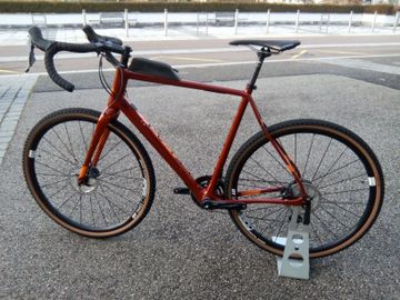 Brugt Fuji Jari Carbon 1.1 2021 2021 Road & Gravel — billede 2 af 3