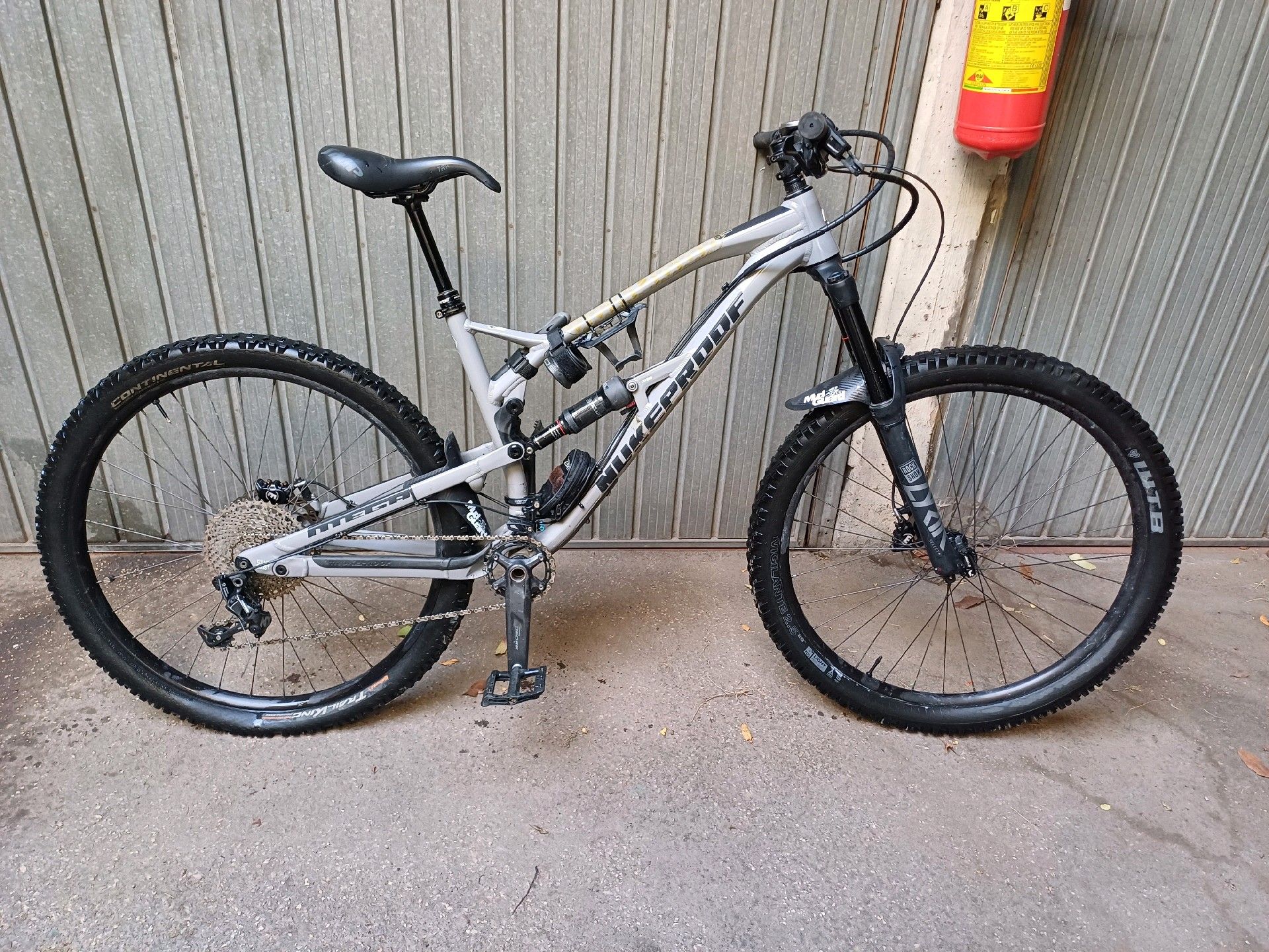 Nukeproof Mega 290 Comp used in LG buycycle