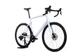 Used Specialized Tarmac SL7 Expert Rival eTAP AXS 2023 Road & Gravel — image 2 of 19