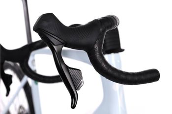 Used Specialized Tarmac SL7 Expert Rival eTAP AXS 2023 Road & Gravel — image 15 of 19