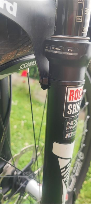 Used Devinci Troy Carbon SLX / XT 2017 2017 Mountainbike, Black, 27.5 — image 11 of 12