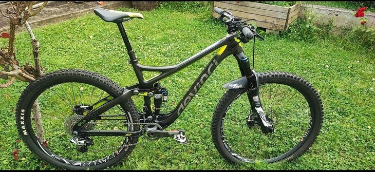 Used Devinci Troy Carbon SLX / XT 2017 2017 Mountainbike, Black, 27.5 — image 1 of 12