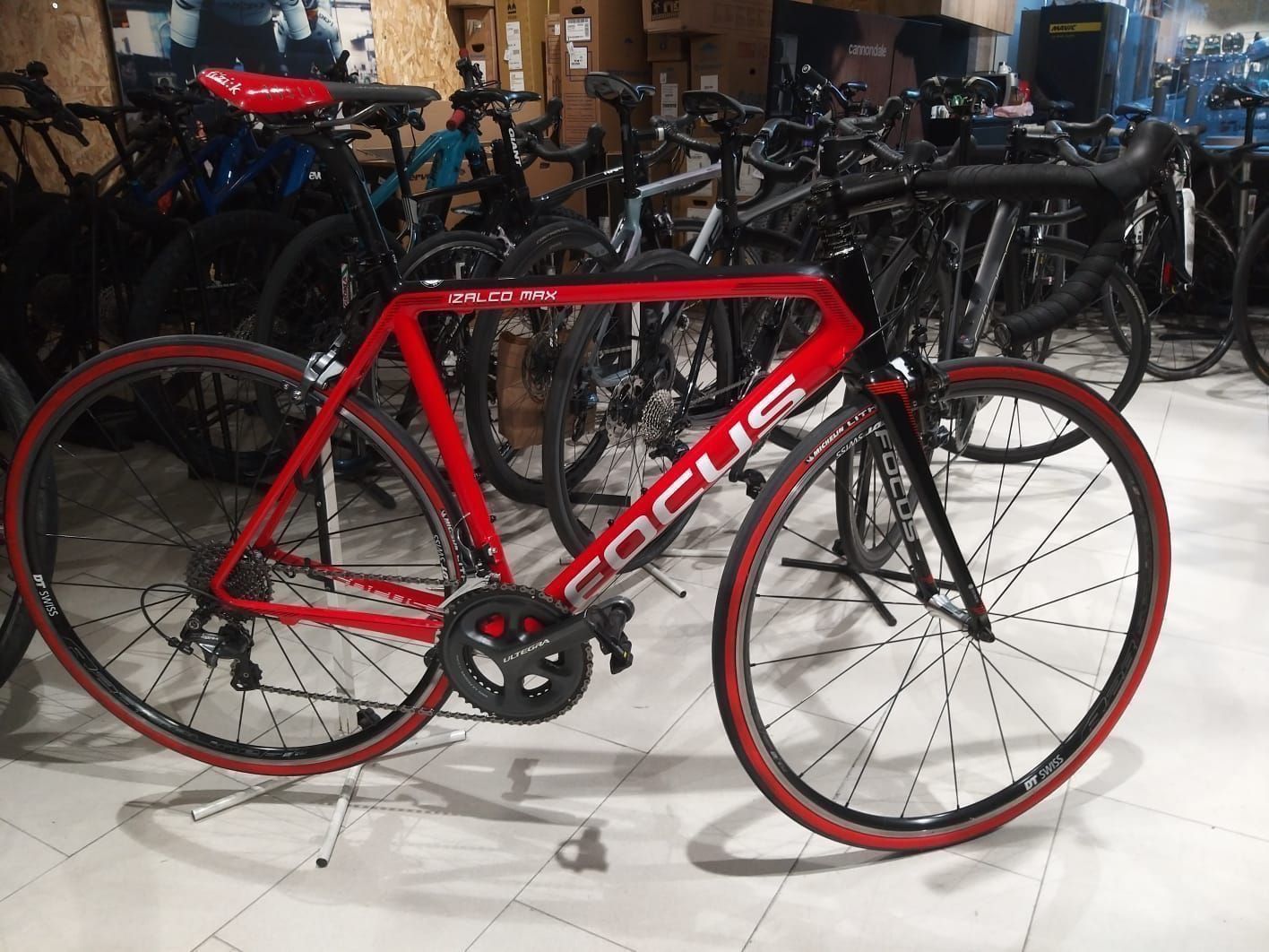 Focus IZALCO MAX Ultegra used in M buycycle