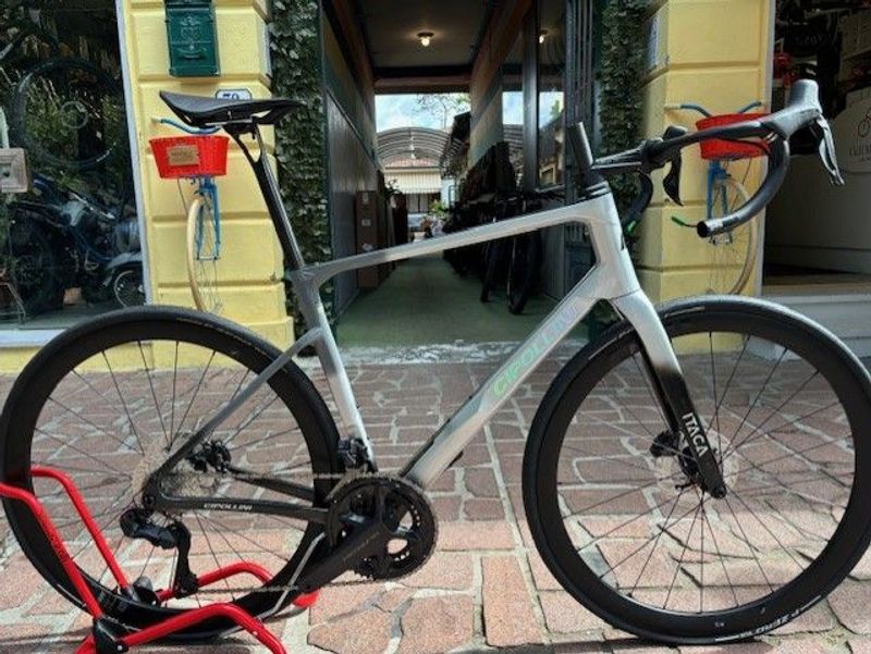 Used Cipollini ITACA ultegra di2 2025 Road & Gravel, Black — image 1 of 9