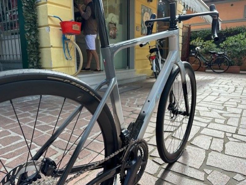 Used Cipollini ITACA ultegra di2 2025 Road & Gravel, Black — image 4 of 9