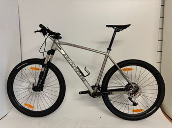 Used Bianchi 27.1 2017 Mountainbike, Light Gray — image 2 of 9