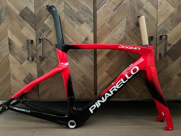 Used Pinarello NEW! Pinarello Dogma F Disc/Carbon/Size 51/Frameset/Rahmenset Frameset 2024 Road & Gravel, Black — image 1 of 11