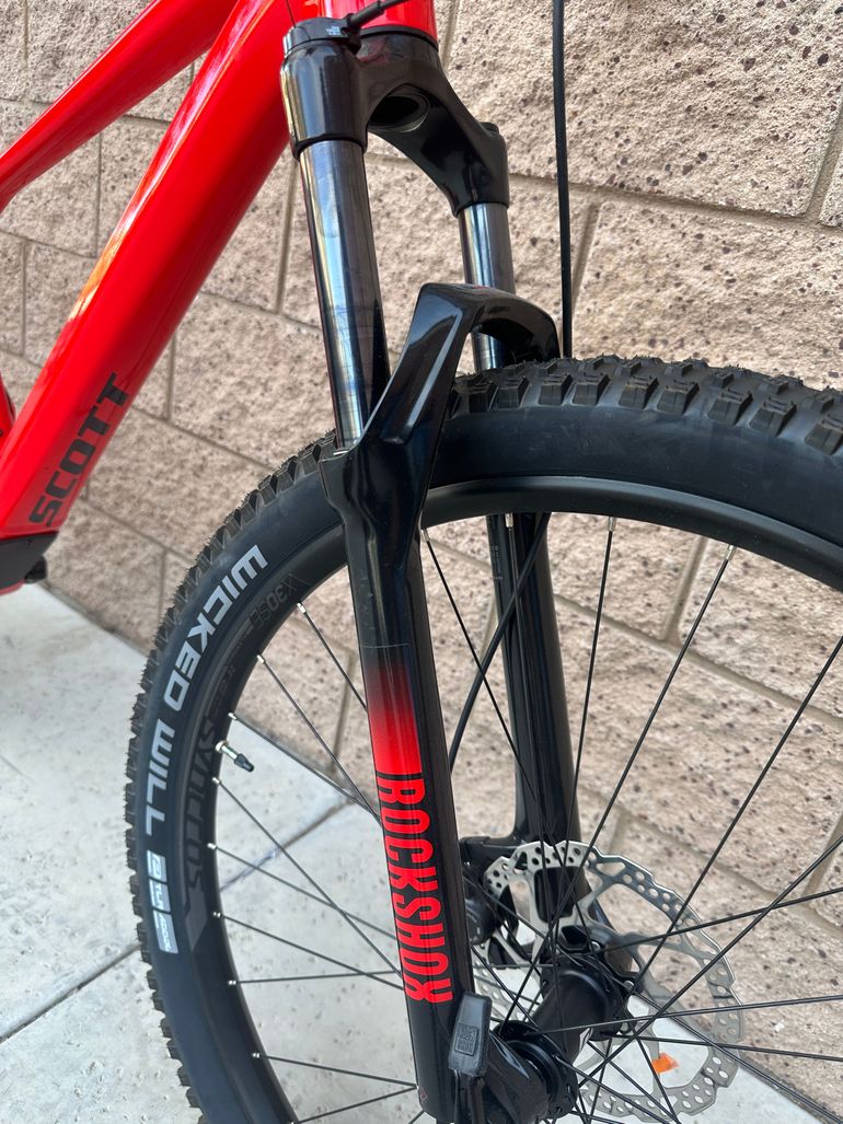 Used Scott Spark 960 2023 2023 Mountainbike, Red, 29 — image 7 of 15