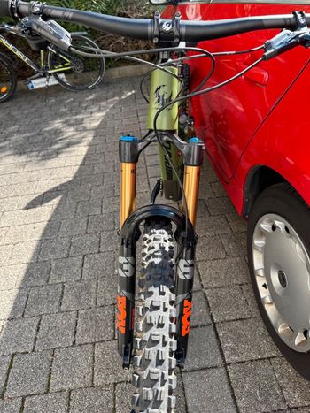 Used Pivot Switchblade Race XT 2021 2021 Mountainbike, Green, 29 — image 5 of 20