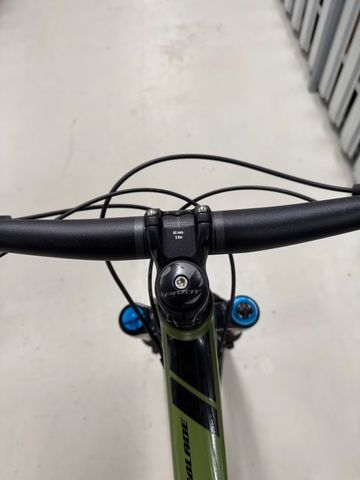 Used Pivot Switchblade Race XT 2021 2021 Mountainbike, Green, 29 — image 8 of 20