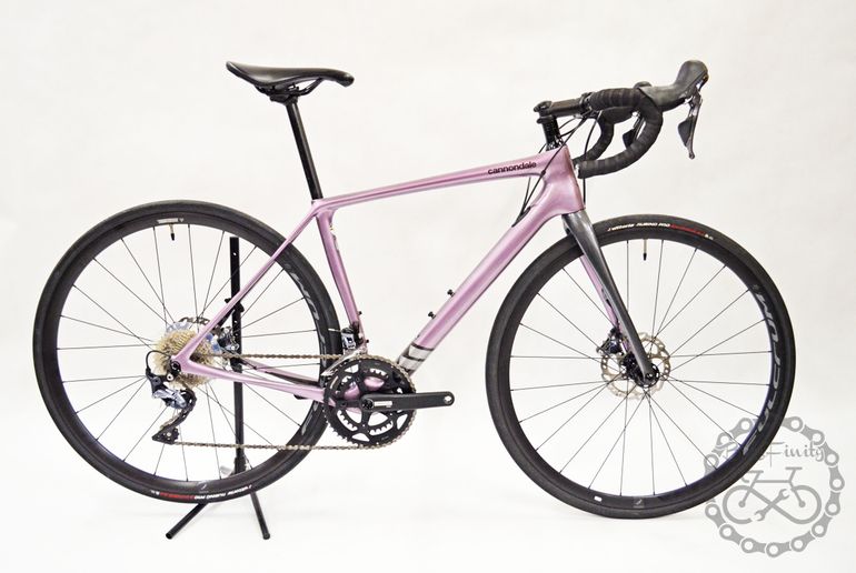 Used Cannondale Synapse Carbon Women's Ultegra 2022 Road & Gravel, Violett — image 1 of 7
