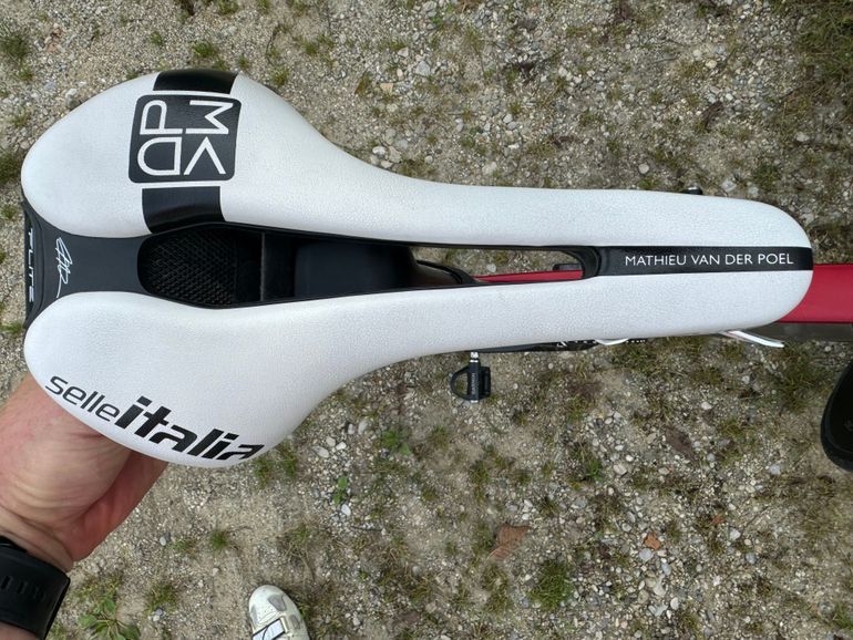 Used Canyon Aeroad CFR Disc MvdP 2023 Road & Gravel, Rot — image 7 of 8