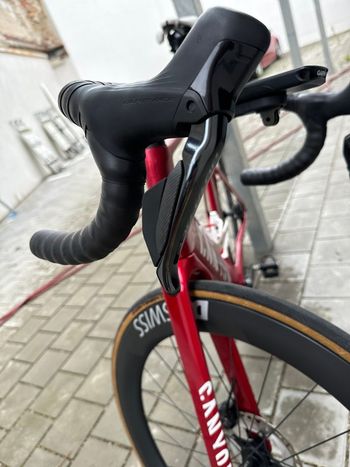 Used Canyon Aeroad CFR Disc MvdP 2023 Road & Gravel, Rot — image 5 of 8