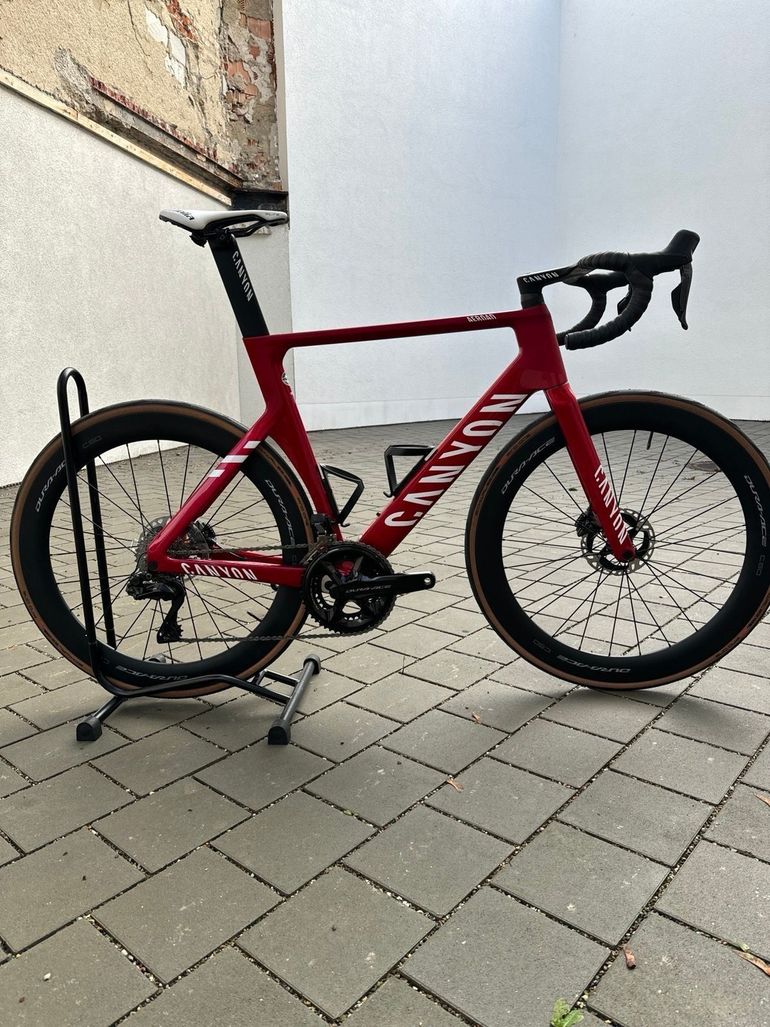 Used Canyon Aeroad CFR Disc MvdP 2023 Road & Gravel, Rot — image 8 of 8