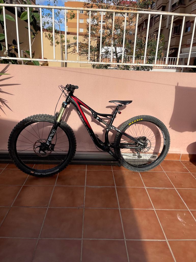 Used Specialized Stumpjumper Coil Carbon 29/6Fattie 2018 2018 Mountainbike, Black, 29 — image 7 of 8
